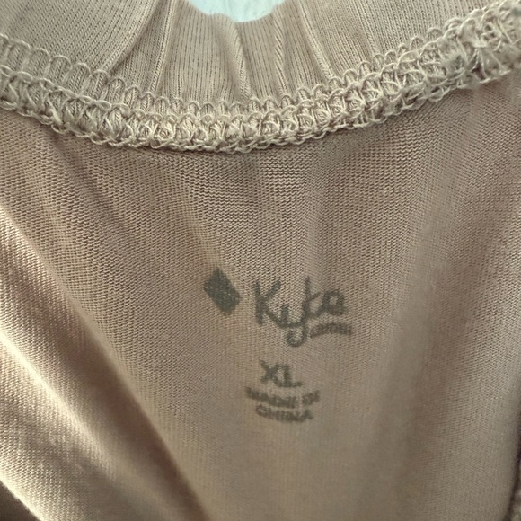 Kyte BABY Tan Athletic Shorts Lightweight Relaxed Fit - Picture 6 of 6